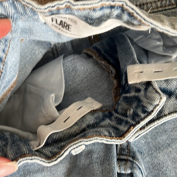 Urban Kids Light Wash Denim Flared Jeans - Size 8 - Picture 4 of 5